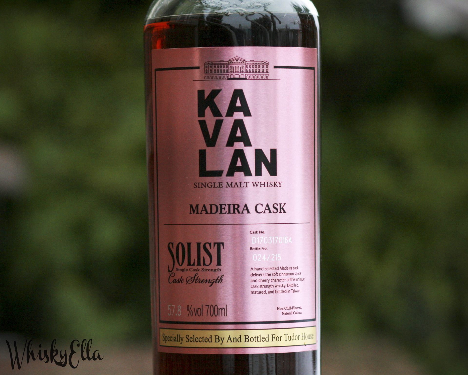 Nasza recenzja Kavalan Solist Madeira Cask #D170317016A Specially Selected By And Bottled For Tudor House #216